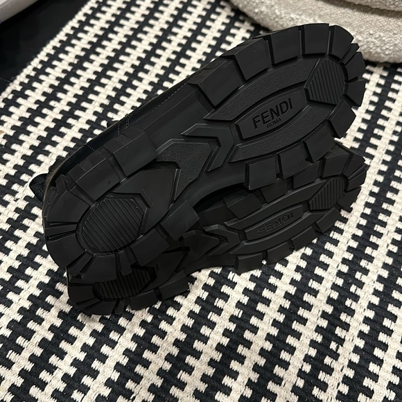 Womens Fendi Force Lace Up Oxfords - Picture 3 of 6